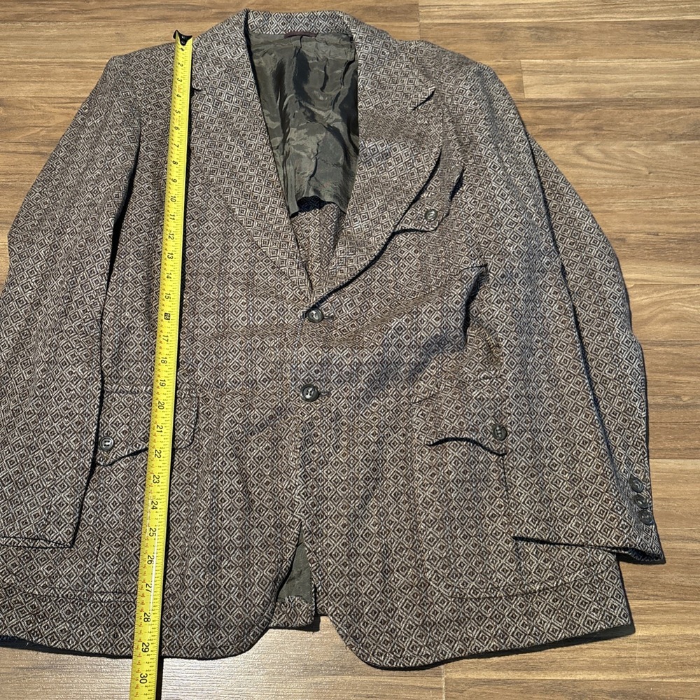 Blazer Diamond Pattern Medium - Picture 8 of 11